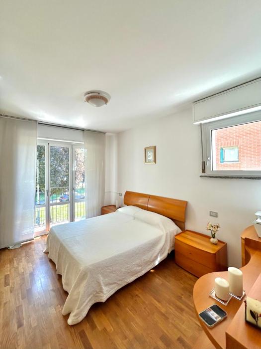 Camera Matrimoniale con Bagno Privato - Milano Bollate