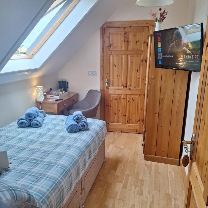 Compact Double ensuite Room in Listowel