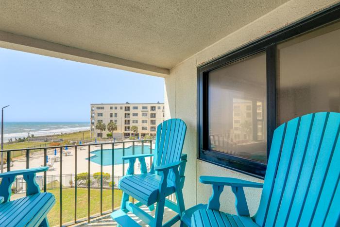 The Lookout Indian Beach Condo w Pool & Ocean