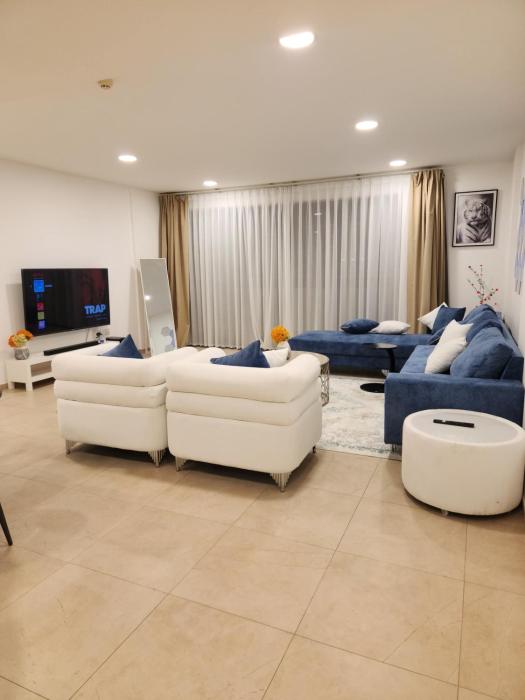 Premium 2 Bedroom Apartment Near Airport
