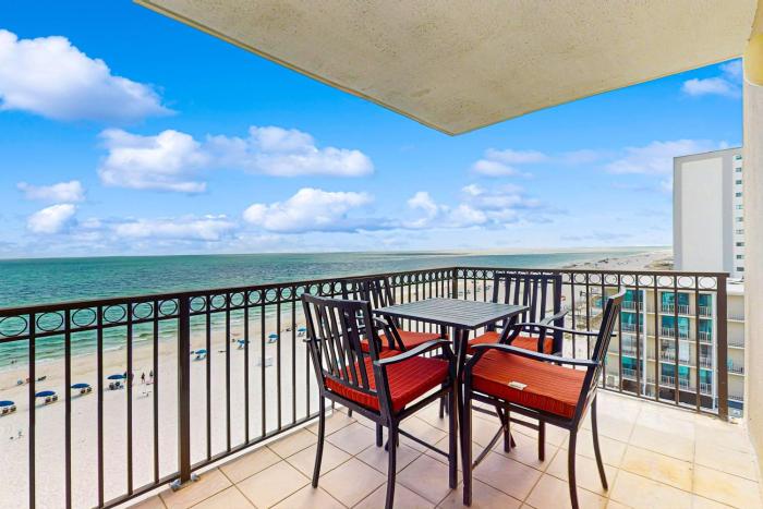 Beachfront condo with shared pool outdoor shower and beach access