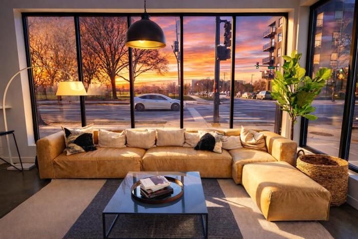 Chicago South Side 4BR 2BA Retreat Near McCormick