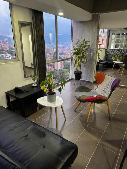 2305 Suite con vista privilegiada en el poblado