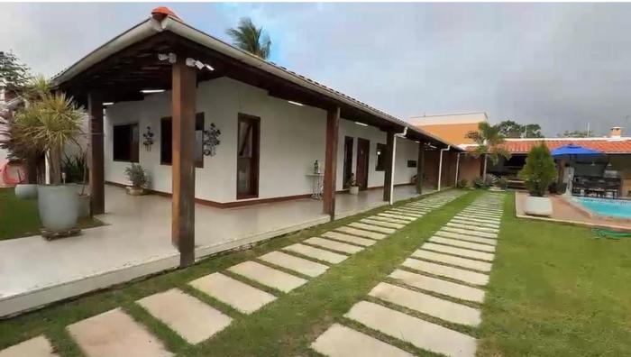 Casa completa com piscina e área Gourmet