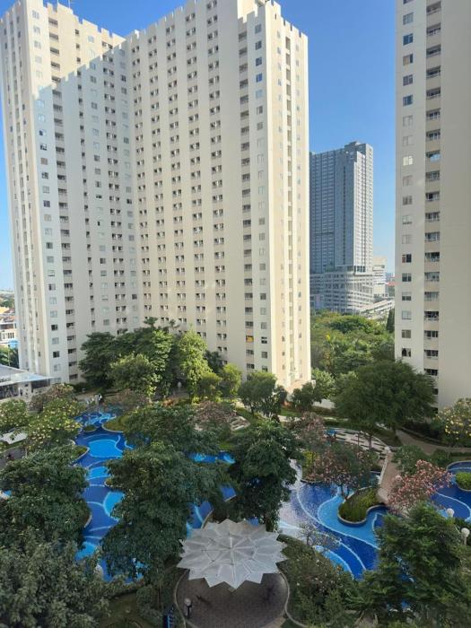 Cozy apartment educity one step to shanghai park