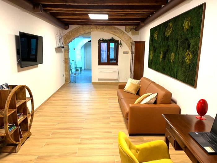 Historic Arch Loft - Vista Porto - Nel cuore autentico di Cagliari