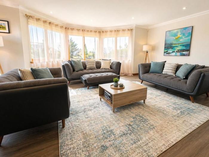West Sands Coastal Home for Golfers & Families