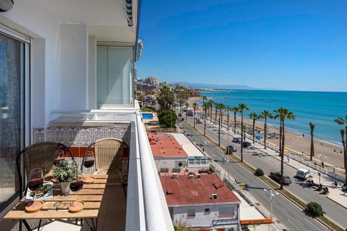 Ocean views in Benalmádena by Rent Me