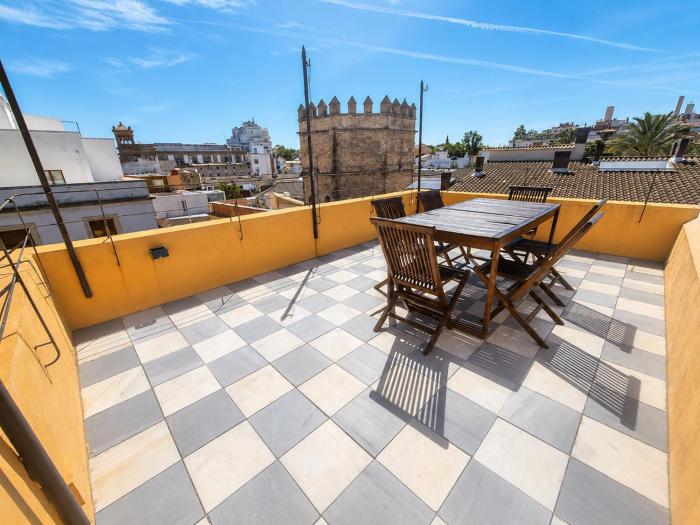 AoA Giralda Apartment