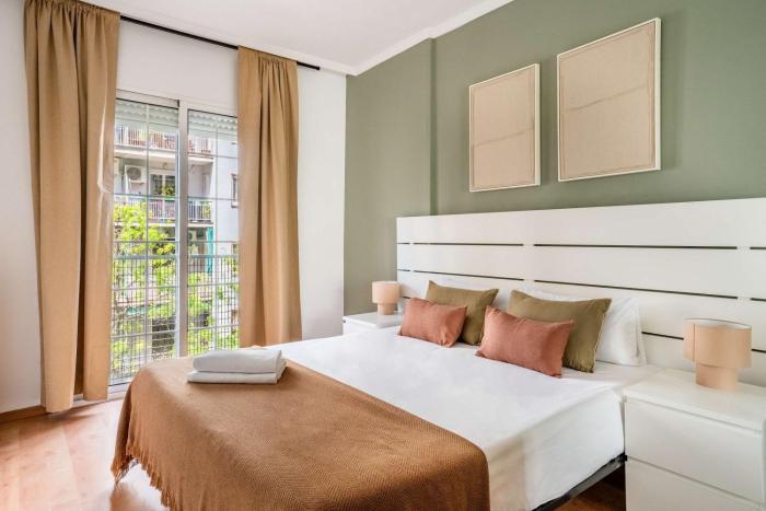 The Collection Barcelona - Plaza España 4BD 2BTH with terrace for families