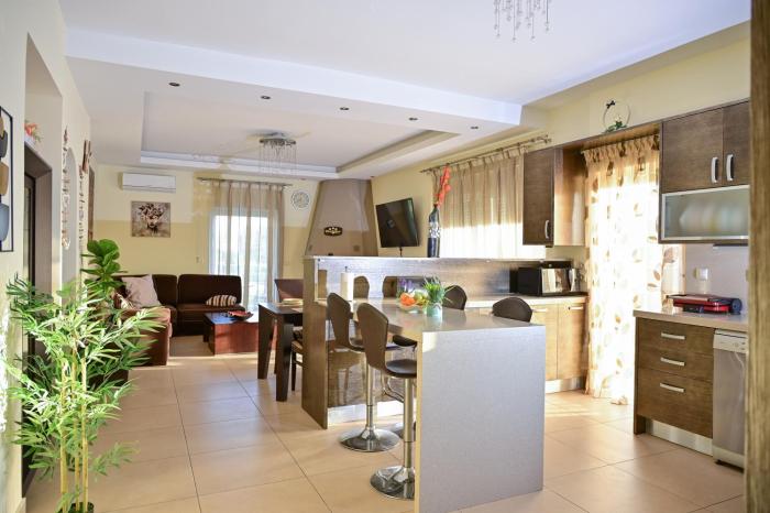 Clio Apartment