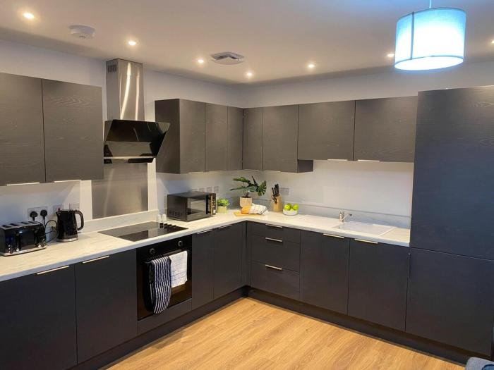 Central Old Town Base 1 & 2BR Apartments