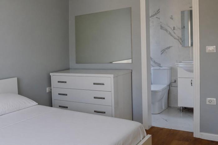 Luxury Love Apartments 3