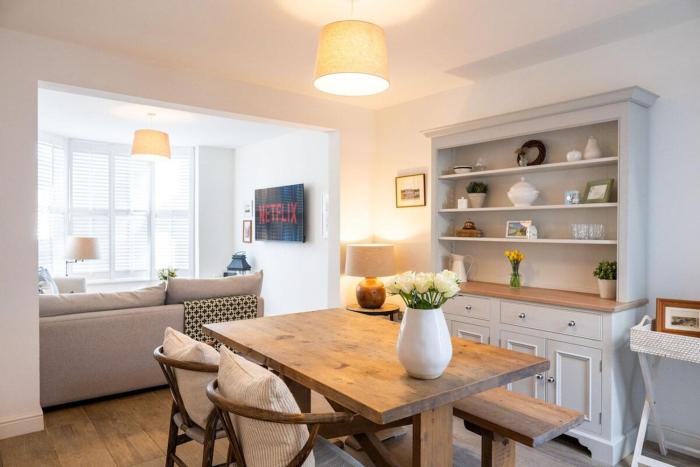Beautiful Victorian Terrace & Free Parking