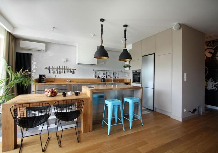 Modern spacious apartment with jacuzzi