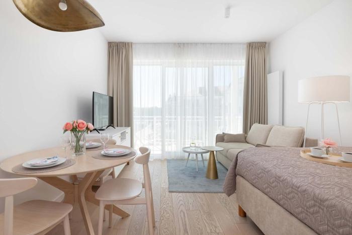 Przytulne Studio Blisko Morza z Parkingiem w Darłowie by Noclegi Renters