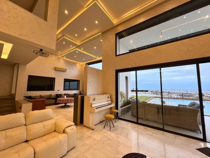 Villa Luxe - Piscine Privée - 800m2 - 6 Suites