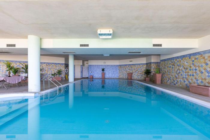 Villa Belvedere San Bartolo by PosarelliVillas