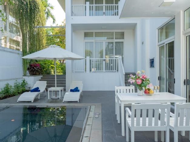 Aura Luxury Villa , 4BR Private Pool ,200m to Private Beach