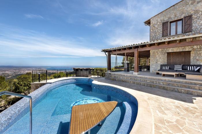 Villa Carlini, con piscina privada para 10 personas