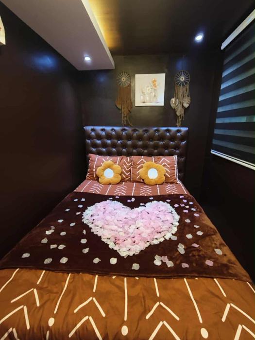 Marcus Tiny House - Chocolate in Cabanatuan City