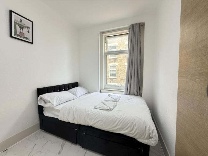 Second floor 2 bedroom flat miles NW1