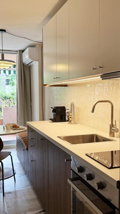 Cozy Studio, Pool & Beaches 2 min away