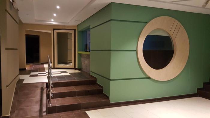 Hotel 56 Avenue Plaza