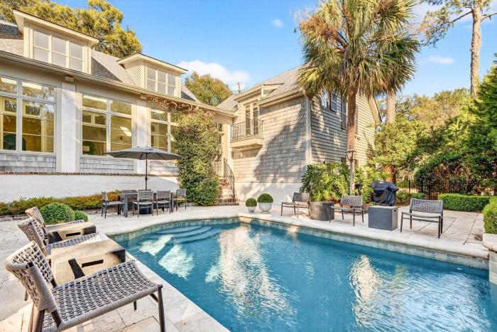 1 Bateau Road: Sea Pines