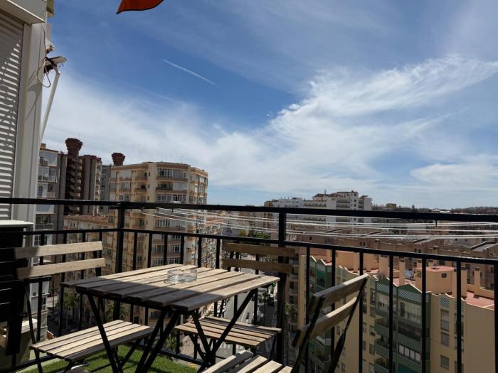 Brisa Marina - Oasis Urbano con Terraza y Vistas