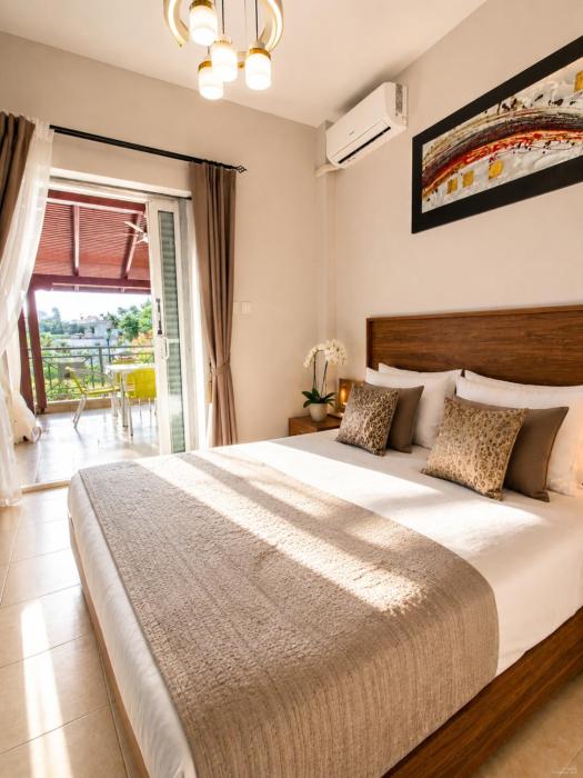 Flogita 5 Seaside Apartments - 150m from Beach, Ideal for Families & Groups
