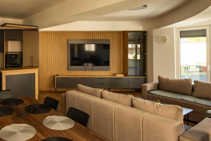 Zebra Family Apartments - Free Parking, Fast Wi-Fi, New Building