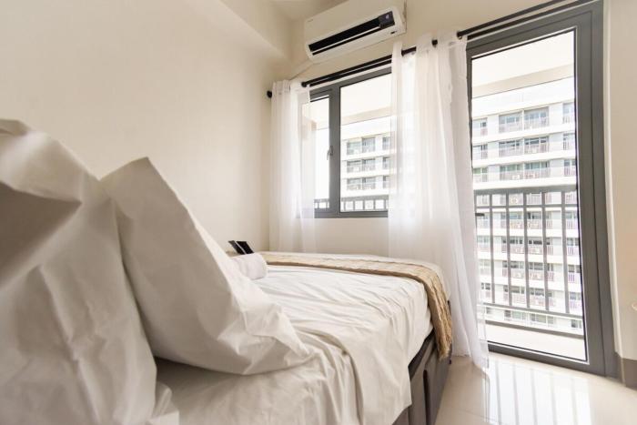Cozy Stay near MRT Shaw & Megamall with PS5 Gaming Console