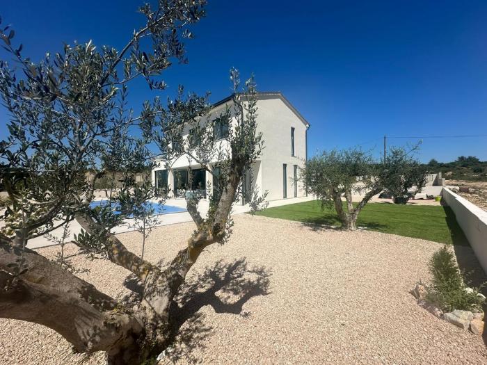 New luxury villa BRDINE