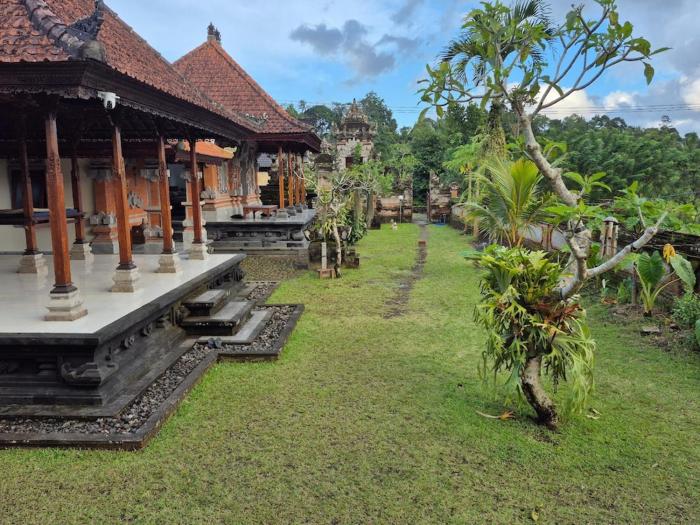 Cozzy Villa Taman near Sidemen Bali