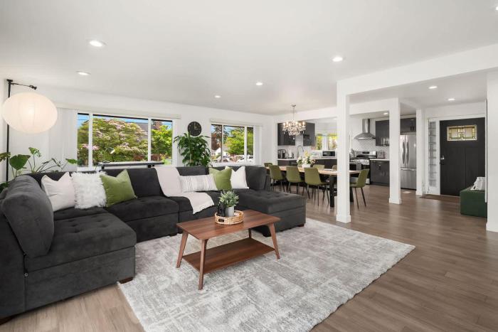 Maple Leaf Modern Retreat with EV Charger