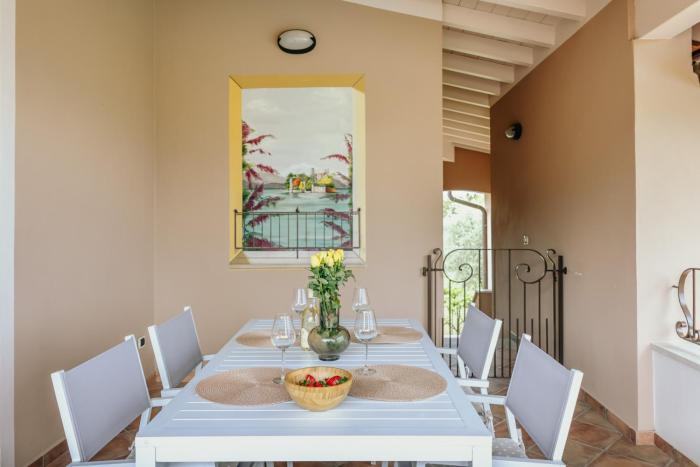 Lake Garda infinity pool 2 bedrooms fantastic lake view