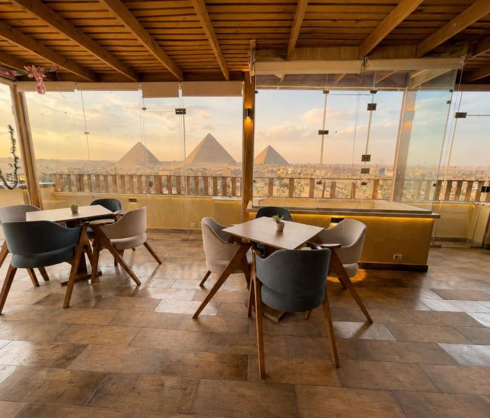 Pyramids Sunshine View