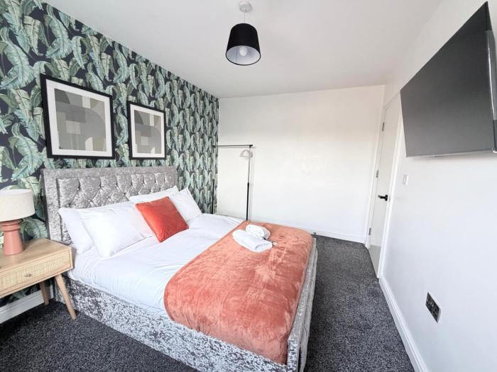 Soothing Stay Near Shopping and City Centres