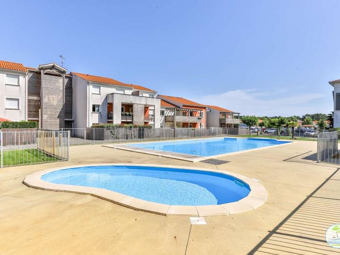 Appartement avec piscine - 5 pers. - FR-1-877-16