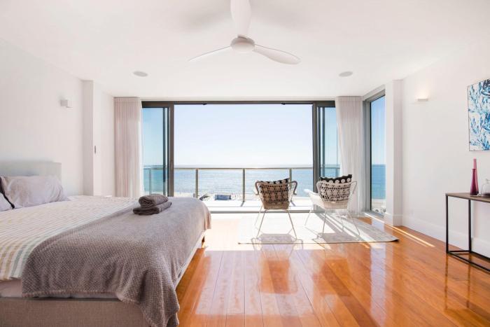 Spectacular Panoramic Oceanview House in Seacliff
