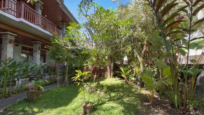 Uma Sari Guest House with Ricefield View in Ubud