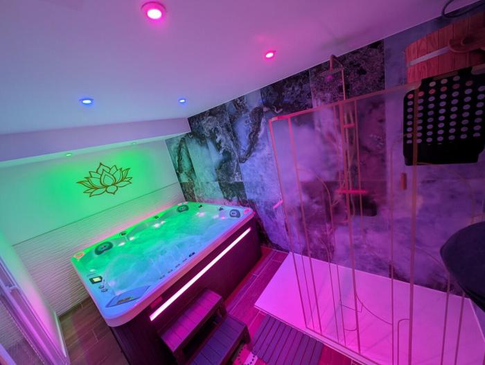 Gîte jacuzzi sauna pour détente en couple ou en famille