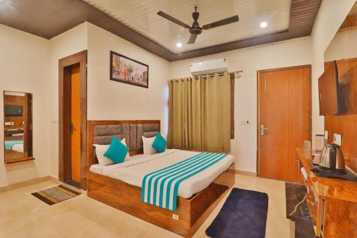 Hotel Urban Ramayan Best Air Condition Room With Lift And Free Parking