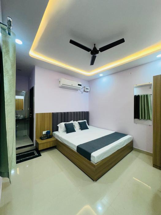 Shree Aaditri Inn