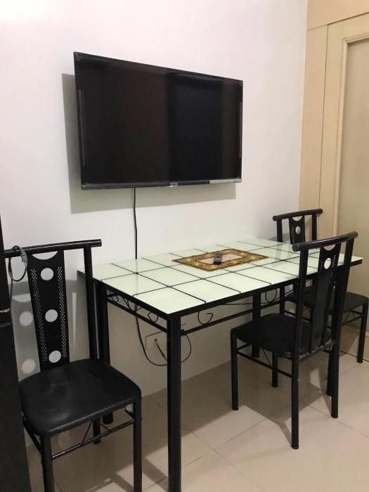 Lucky Ipe at Sea Residences Tower A O-nine-nine-seven-nine-nine--six-five-six-four-three near MOA Complex Pasay City