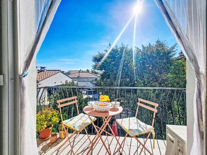 Apartment Les Roses by Interhome