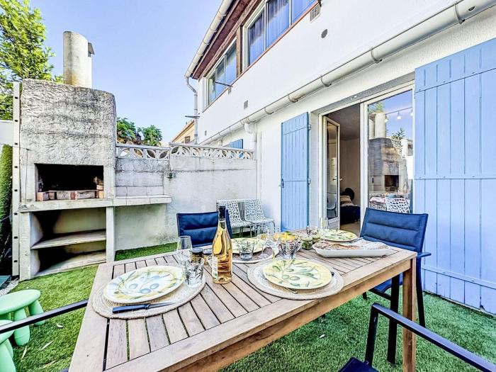 Apartment Les Amphores by Interhome