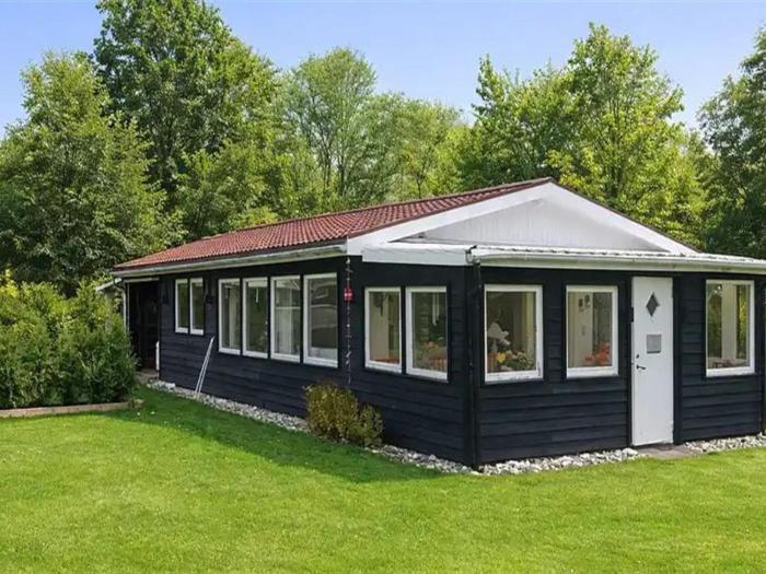 Holiday Home Benja - from the sea by Interhome