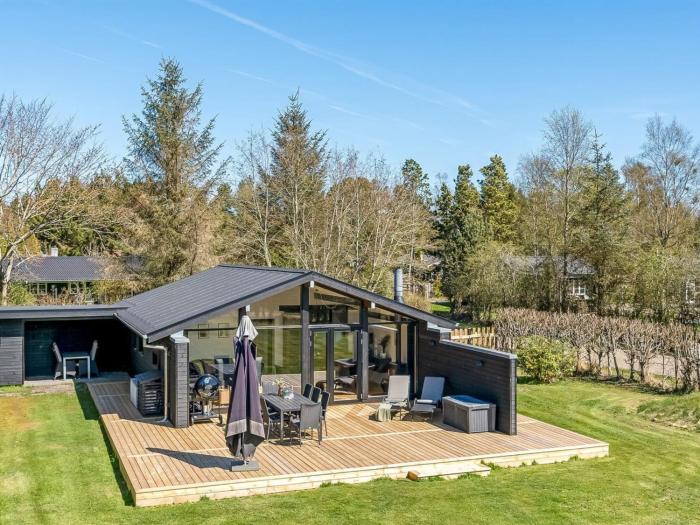 Holiday Home Gojko - from the sea by Interhome